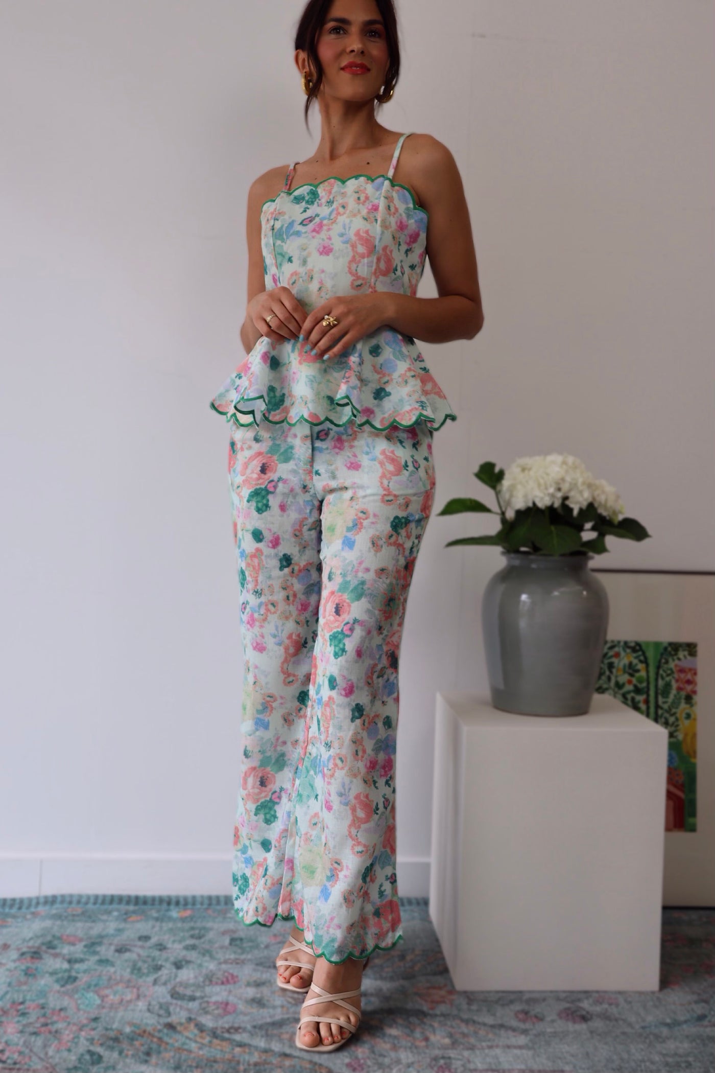 Conjunto Carlotta