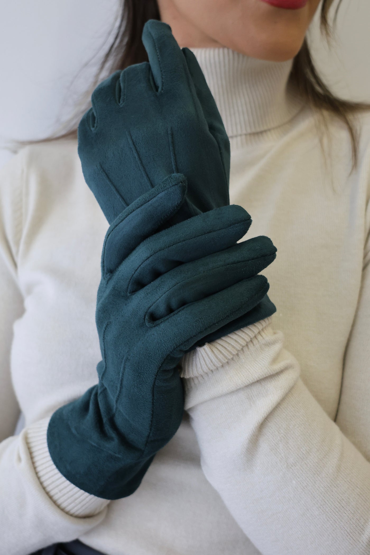 Green gloves Bianca