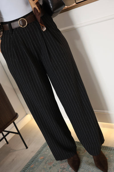 Pantalona preta Elenna