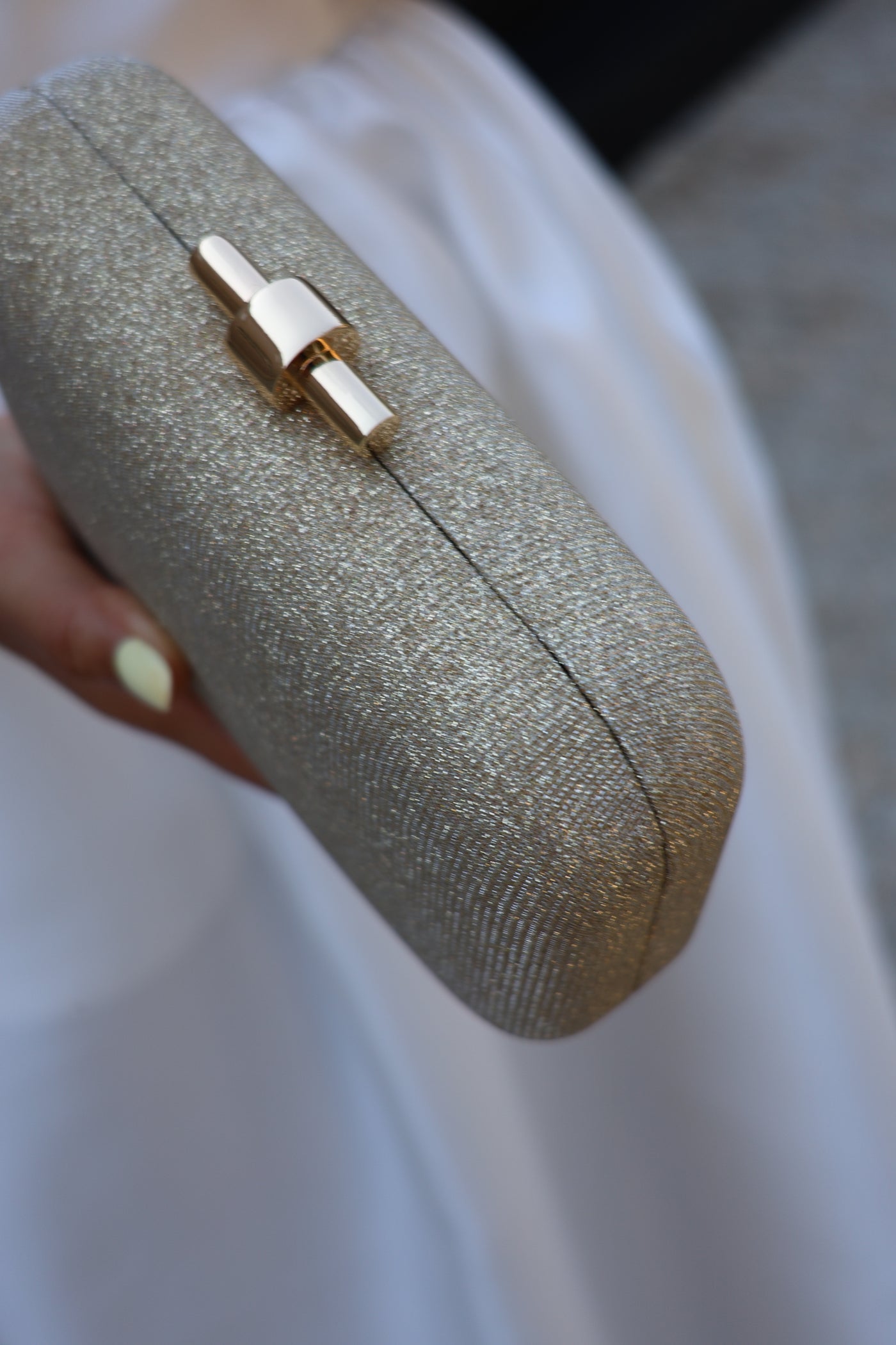 Clutch dourada Grace