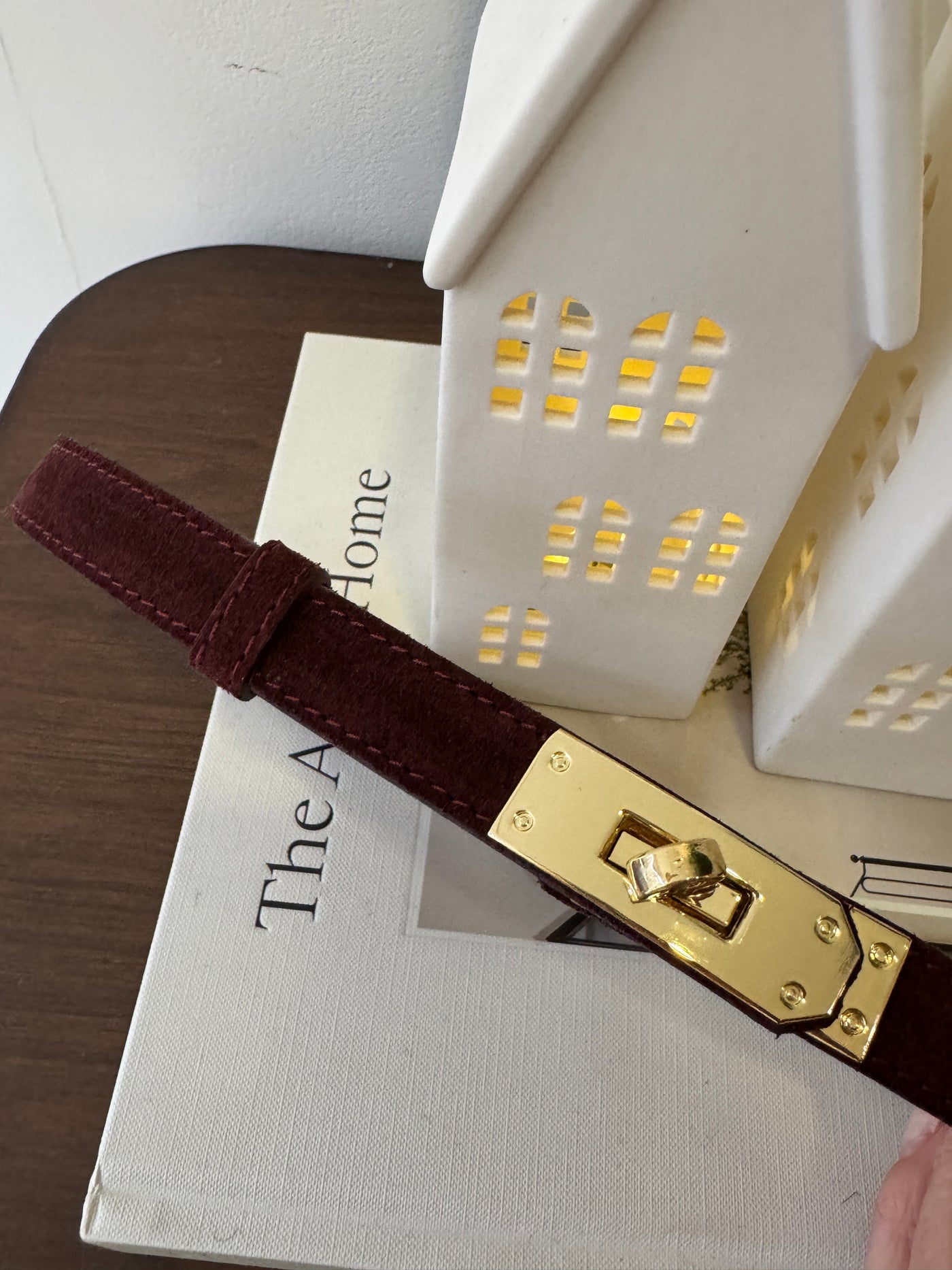 Noa burgundy suede belt