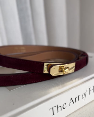 Noa burgundy suede belt